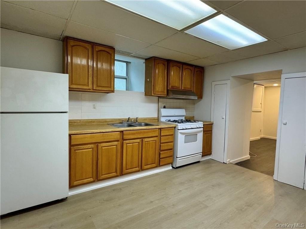 21 Fort Putnam St #1 - Photo 7 of 11