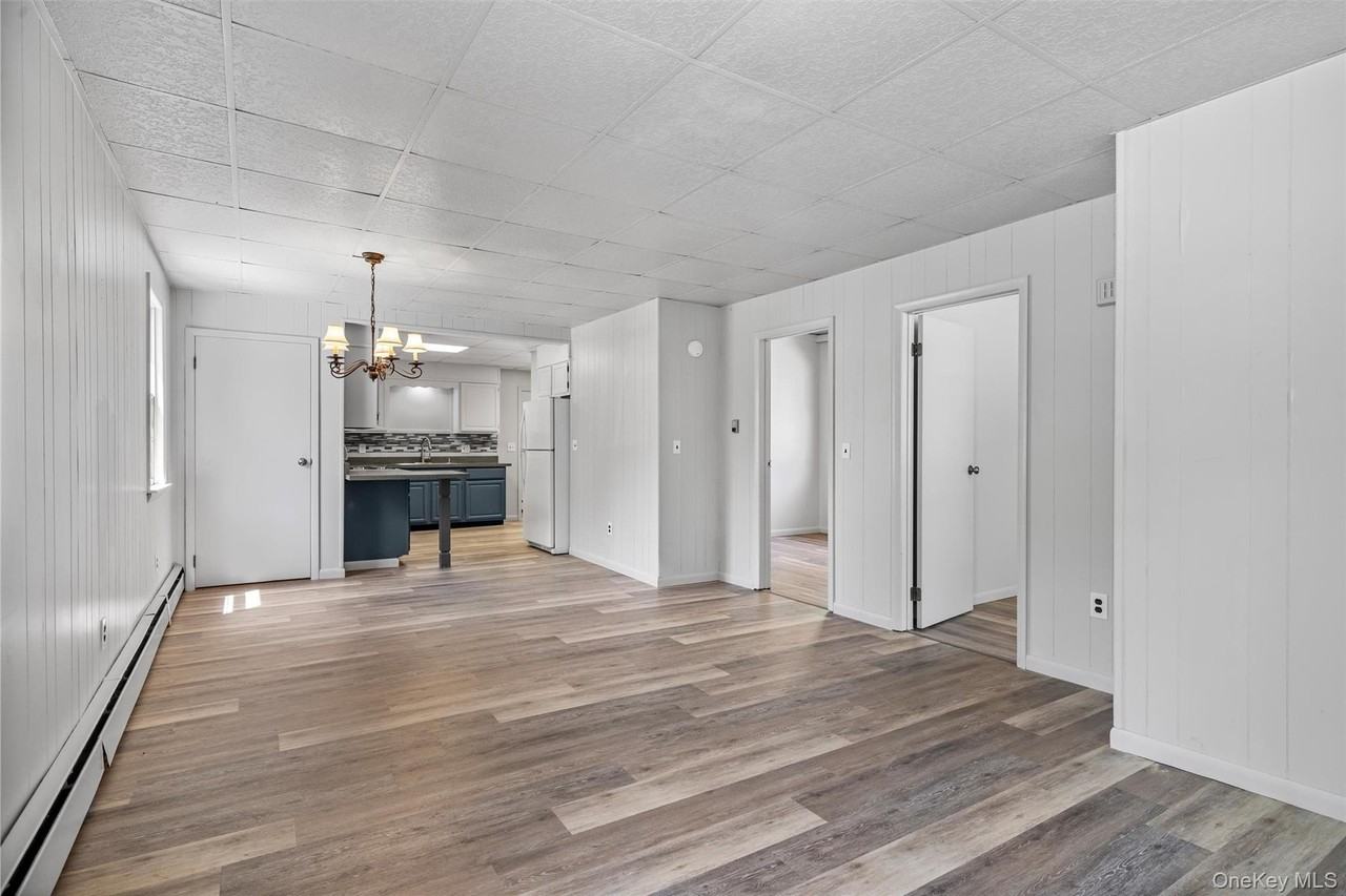 28 Van Buren St #1 - Photo 6 of 21