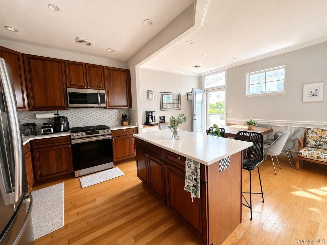 138 Beach 74th St #1 - Photo 4 of 22