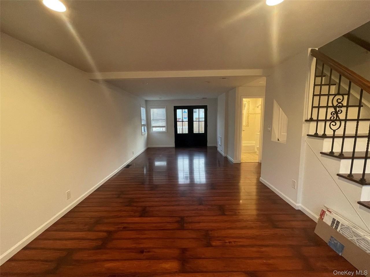 368 Ontario St - Photo 5 of 20