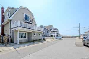 featured image of 30 Buffalo Ave