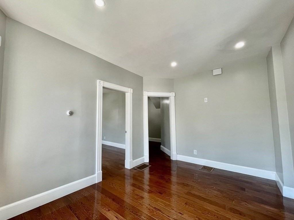 119 Revere St #1 - Photo 6 of 18