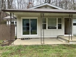 featured image of 4 Brinwood Dr #1