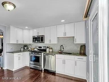 331 W Sylvania Ave - Photo 5 of 17