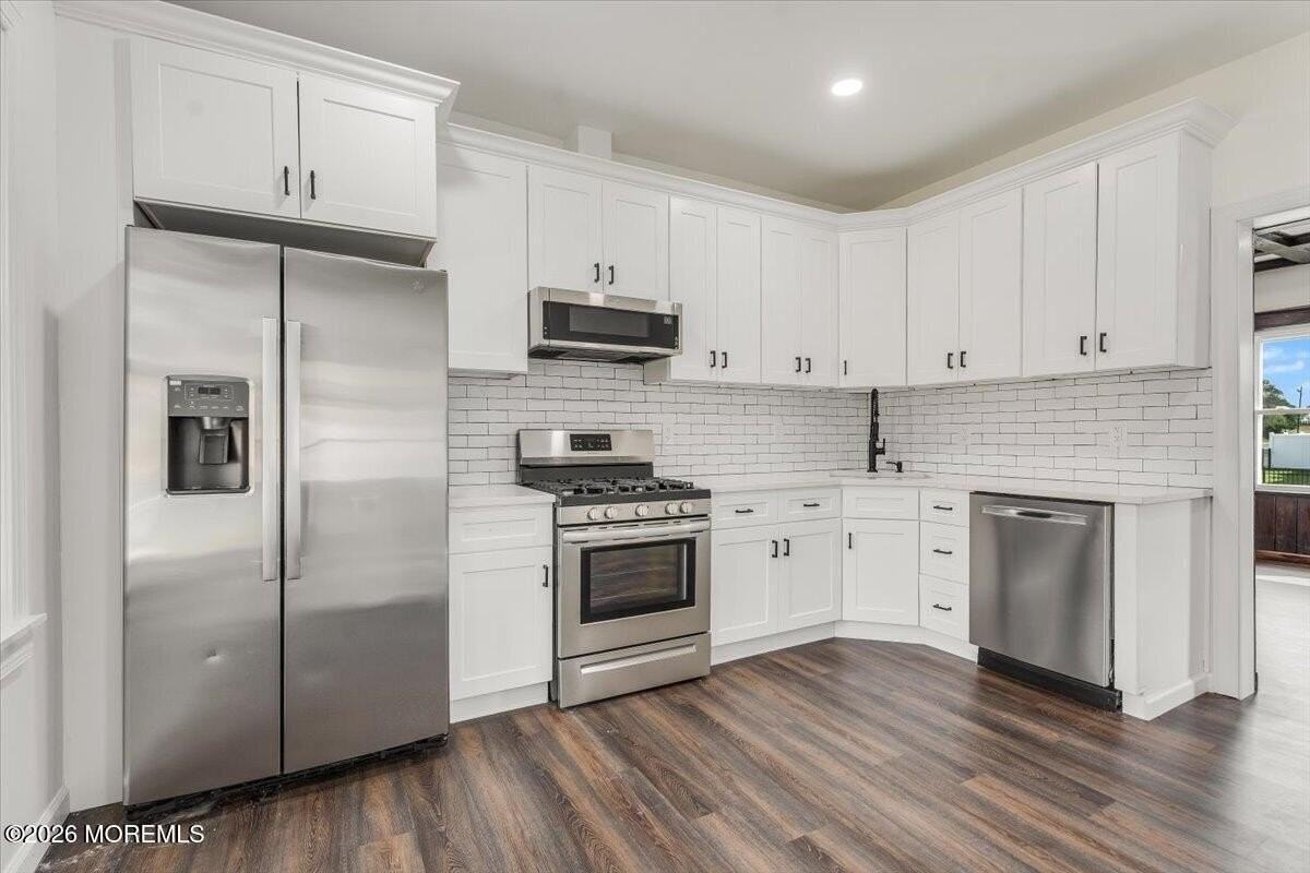 118 Beachway Ave - Photo 5 of 15