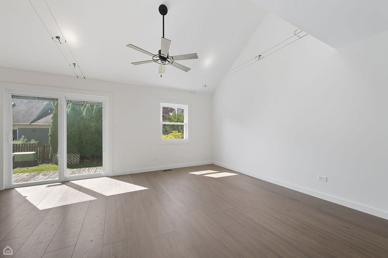 243 W Denton Ave - Photo 5 of 16