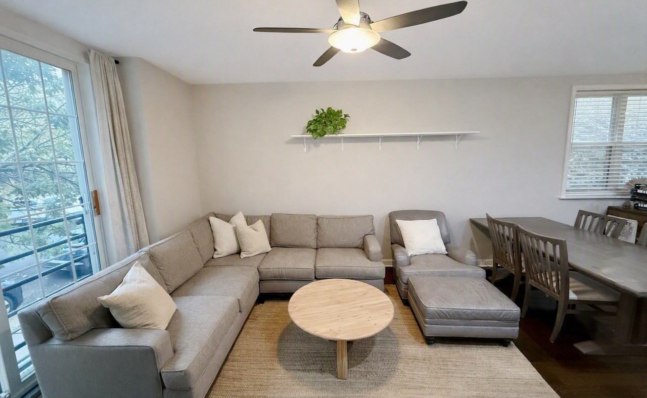 1635 W Beach Ave #1 - Photo 3 of 18