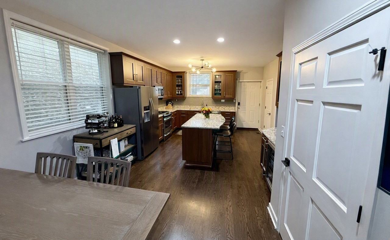 1635 W Beach Ave #1 - Photo 4 of 18