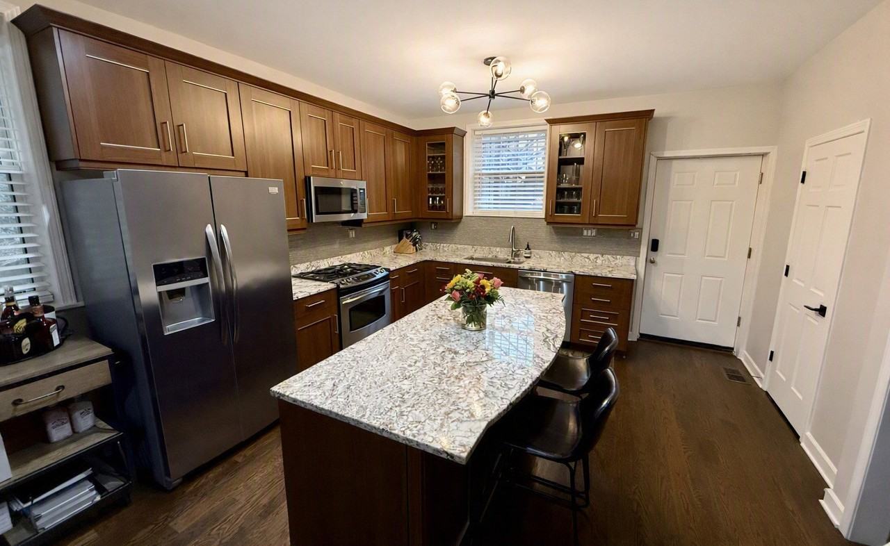 1635 W Beach Ave #1 - Photo 5 of 18