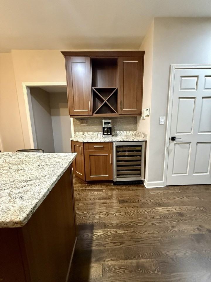 1635 W Beach Ave #1 - Photo 7 of 18