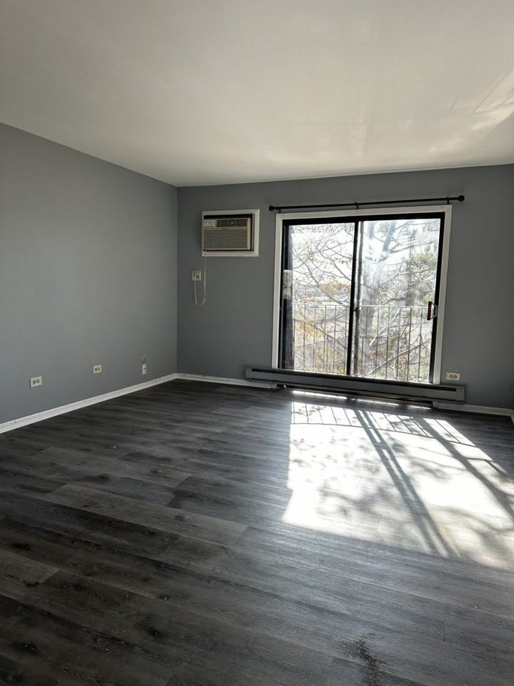 190 S Waters Edge Dr #302 - Photo 2 of 8