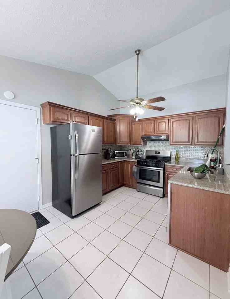 2108 Navarone Dr - Photo 3 of 13