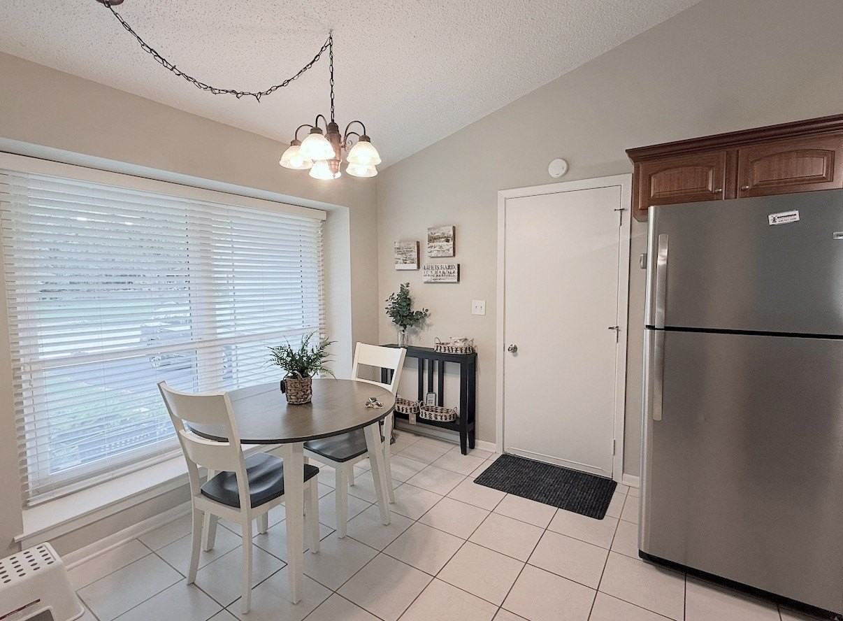 2108 Navarone Dr - Photo 4 of 13
