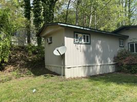 featured image of 211 Cherry Tree Dr #1