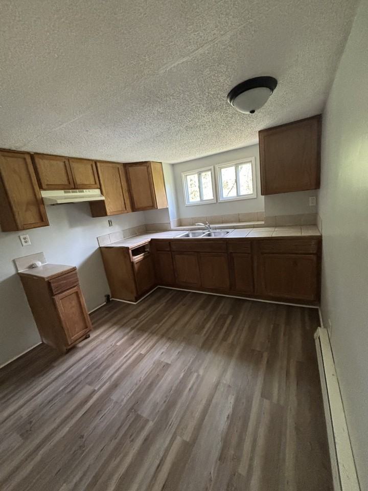 211 Cherry Tree Dr #1 - Photo 4 of 9