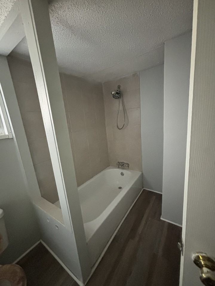 211 Cherry Tree Dr #1 - Photo 6 of 9