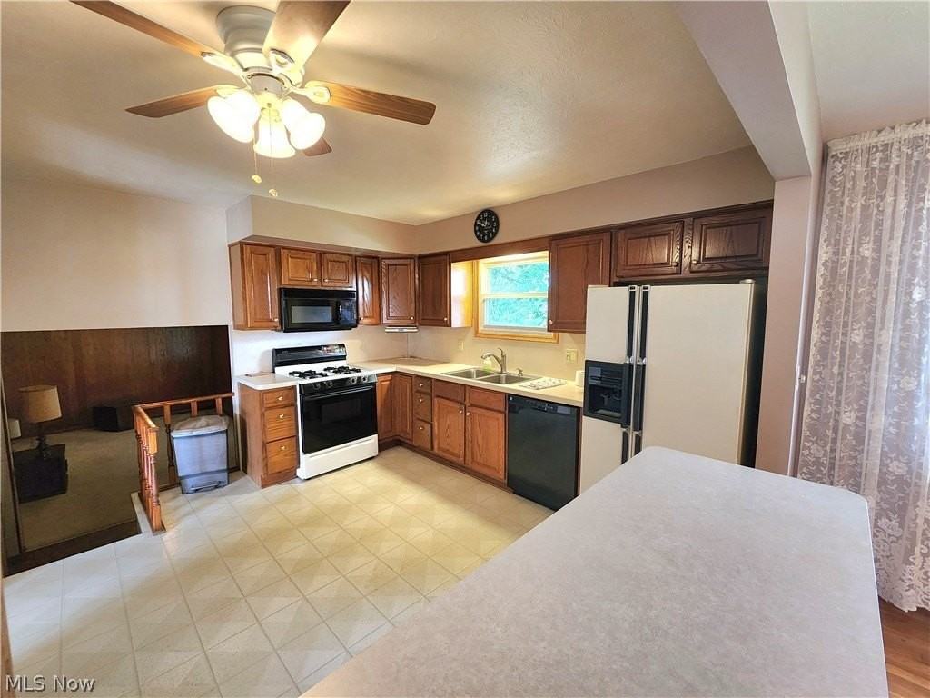 2908 Bowmen Ln - Photo 6 of 26