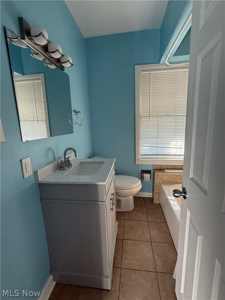 935 11th St Ne - Photo 2 of 11