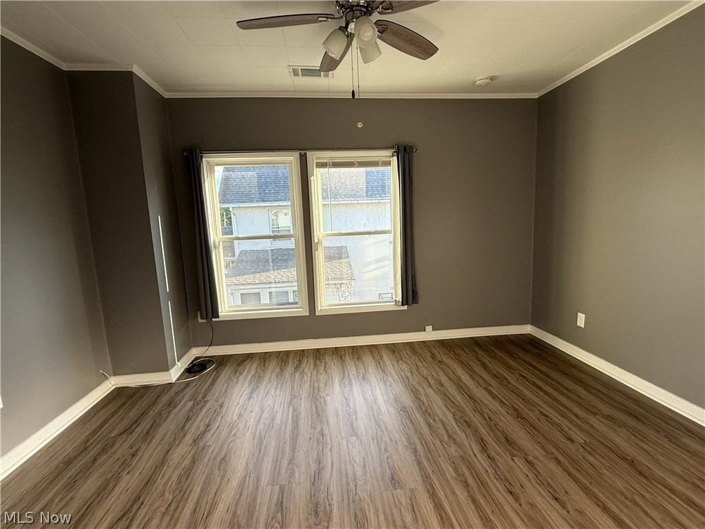 935 11th St Ne - Photo 4 of 11