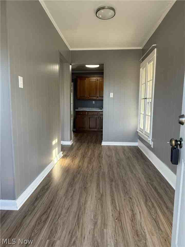 935 11th St Ne - Photo 6 of 11