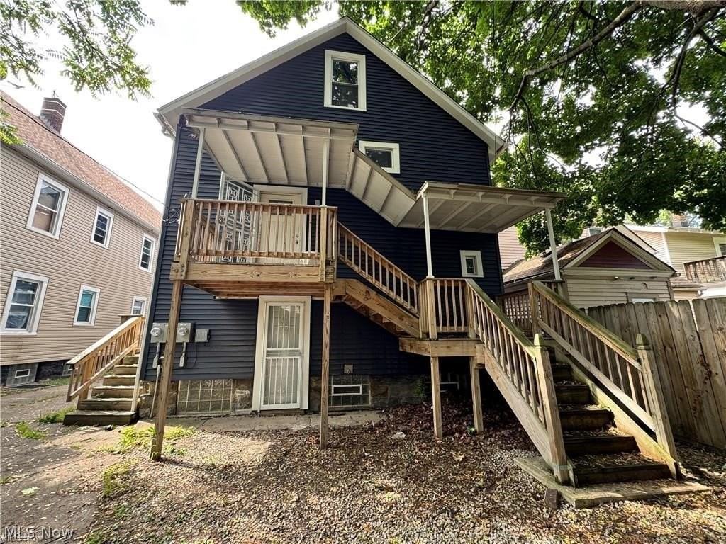 3812 Archwood Ave - Photo 2 of 12