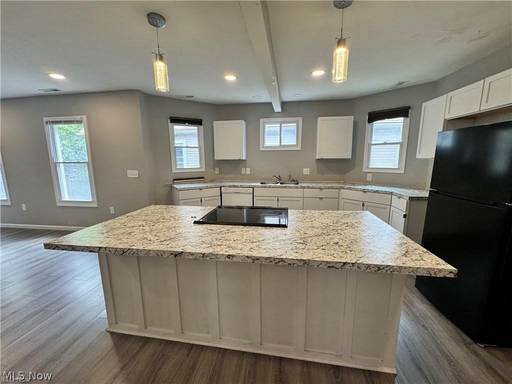 3812 Archwood Ave - Photo 7 of 12