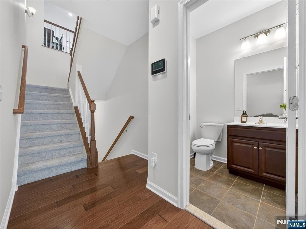 15 Wesmont Dr - Photo 7 of 44
