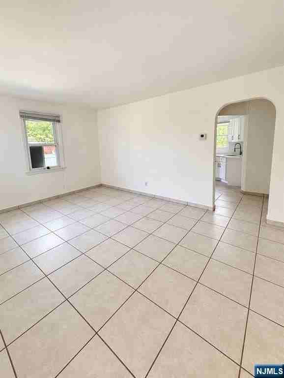 24 5th Ave - Photo 3 of 12