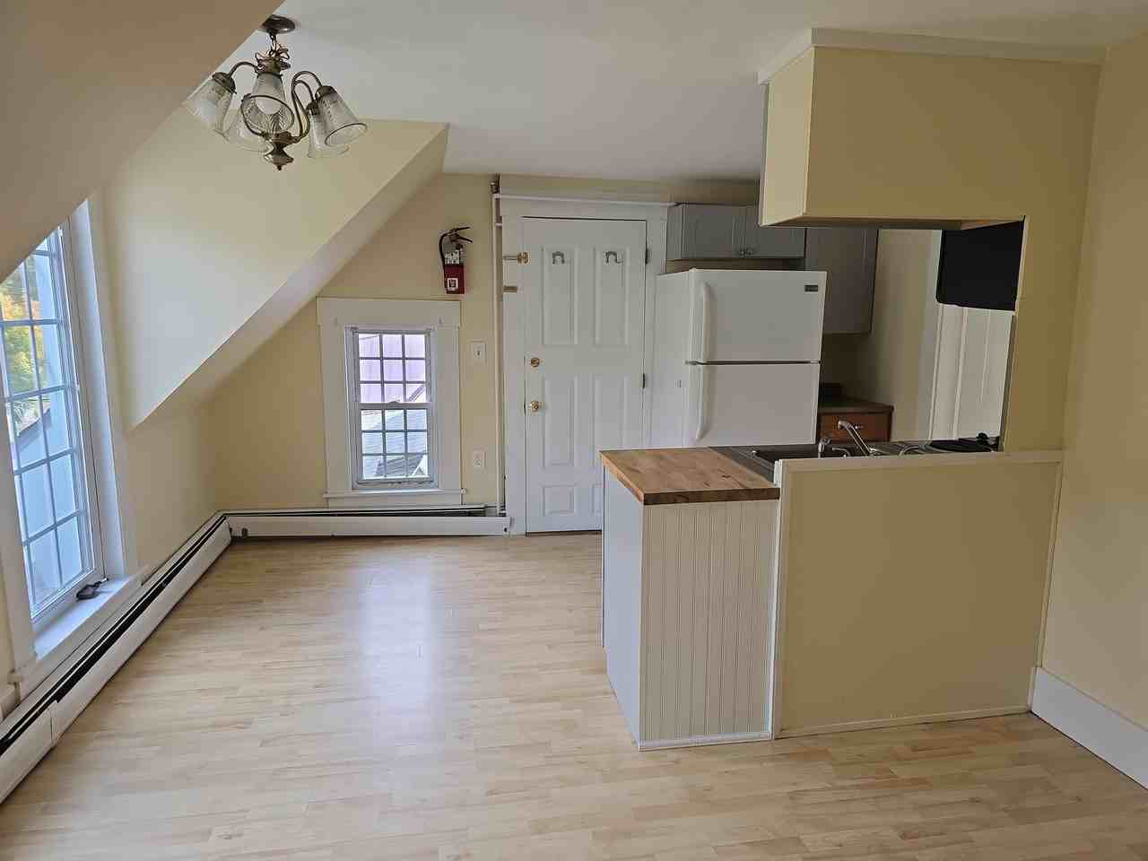 165 S Main St #6 - Photo 3 of 13
