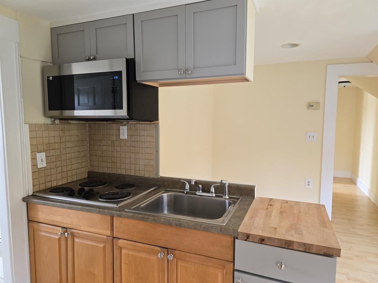 165 S Main St #6 - Photo 6 of 13