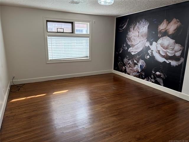 1117 S Braden Ave - Photo 6 of 25