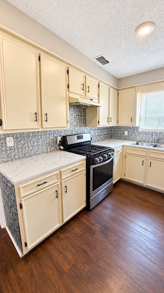 3231 Ivy Ln - Photo 6 of 22