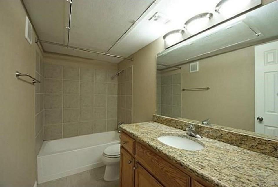 10594 High Hollows Dr #290 - Photo 3 of 18