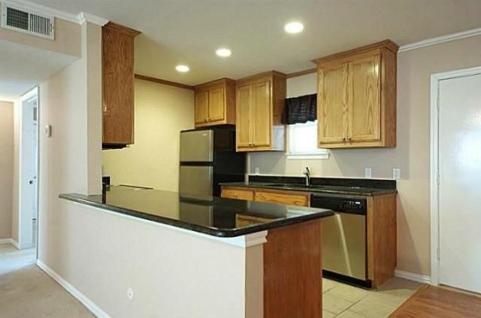 10594 High Hollows Dr #290 - Photo 5 of 18
