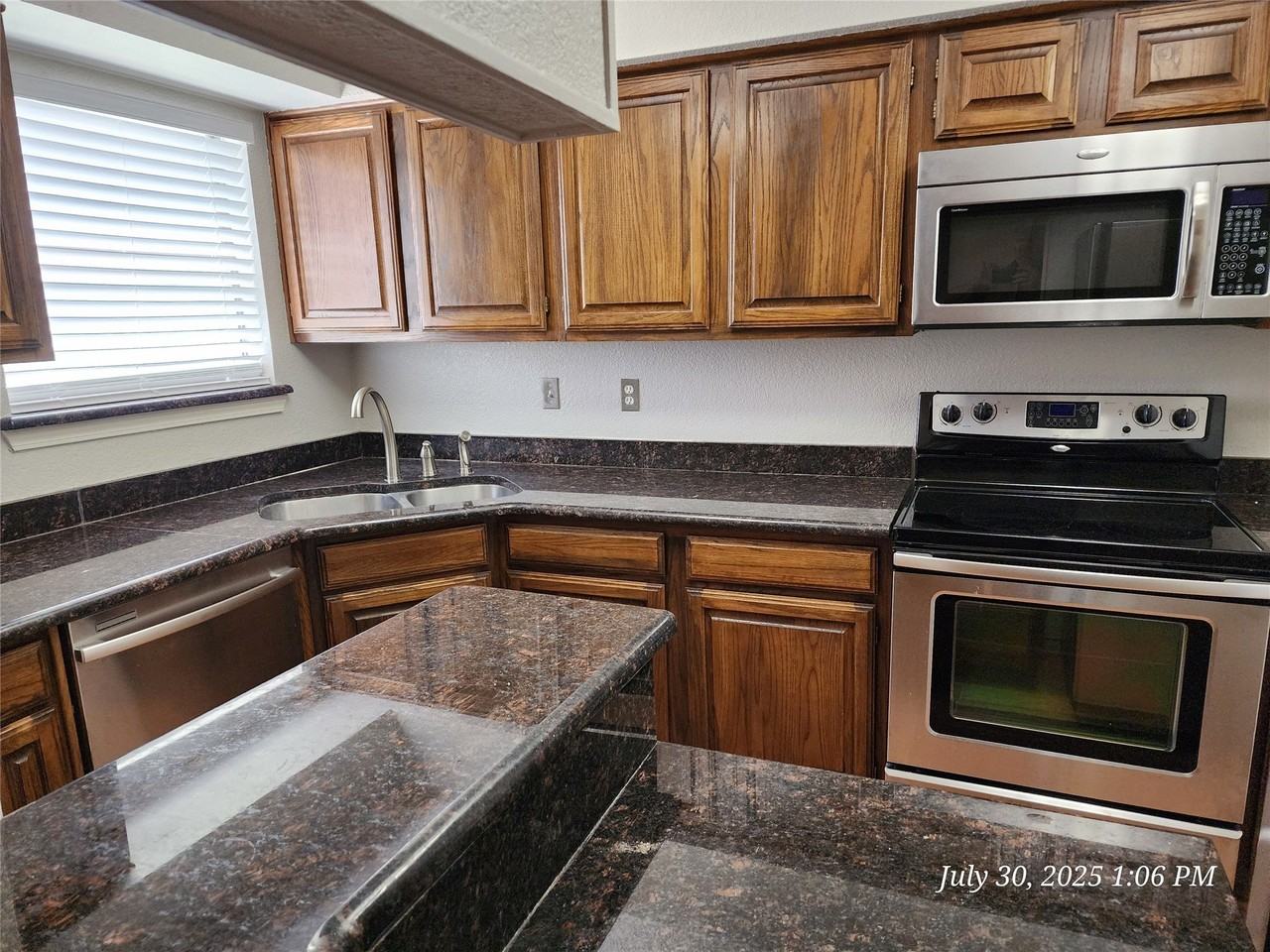1308 Memory Ln #5114 - Photo 6 of 19