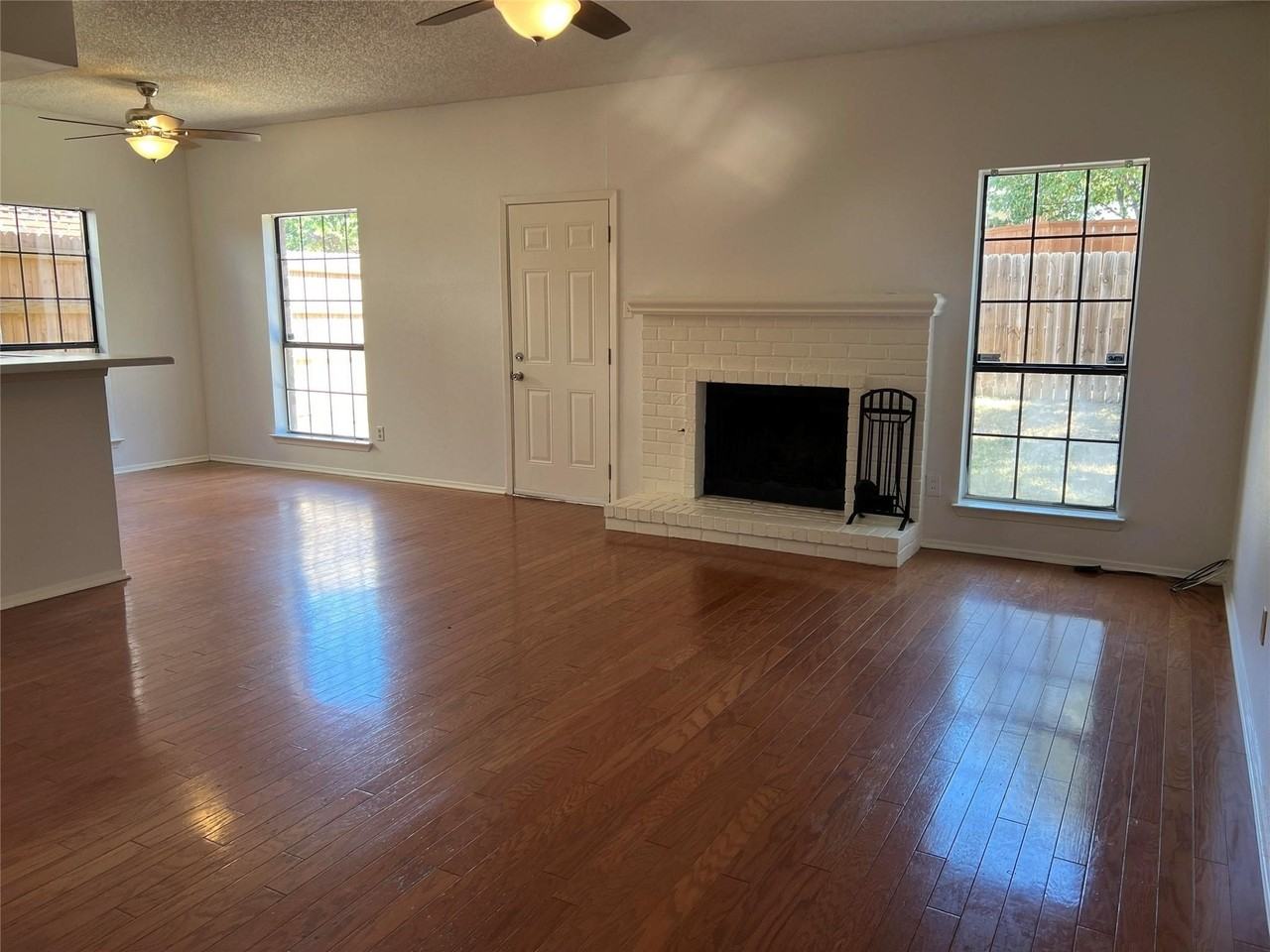 3116 Renaissance Dr - Photo 2 of 16