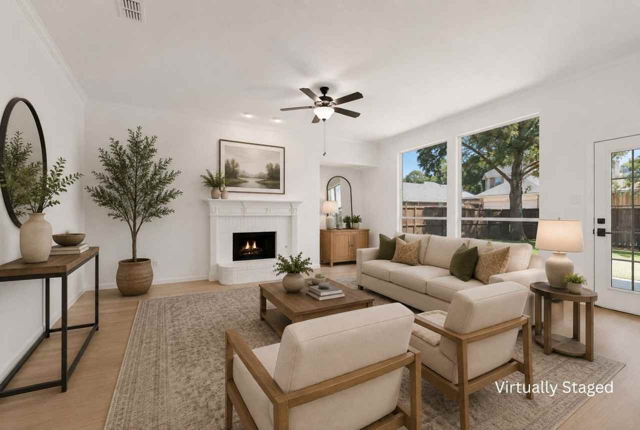 1687 Garrison Dr - Photo 4 of 36