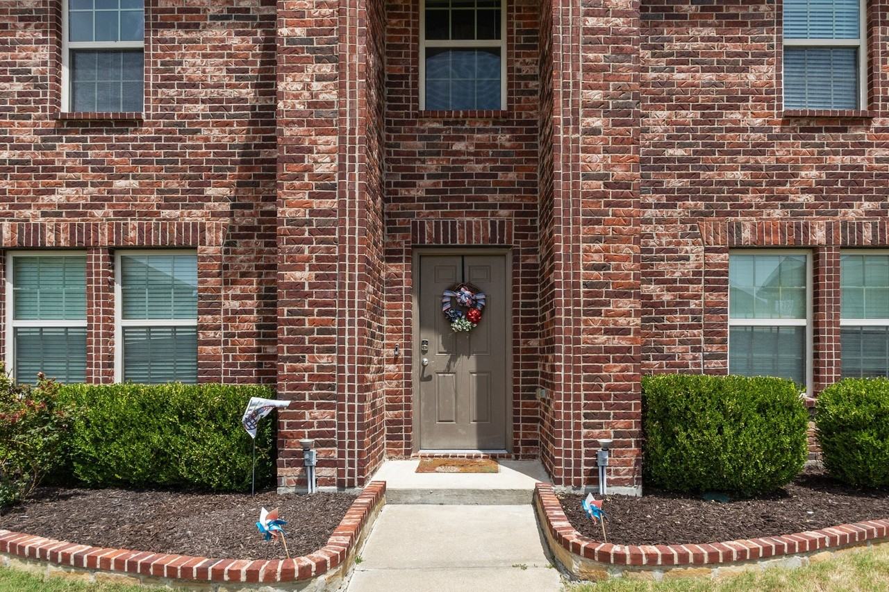 2508 Glen Hollow Dr - Photo 2 of 31