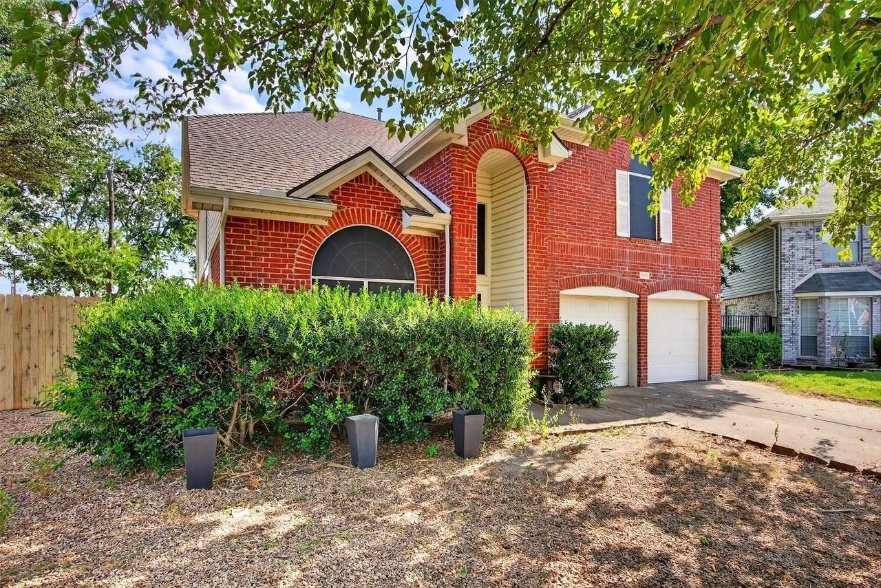 3100 Verbena Dr - Photo 3 of 36