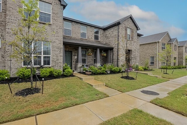 2728 Baneberry Ln - Photo 2 of 36