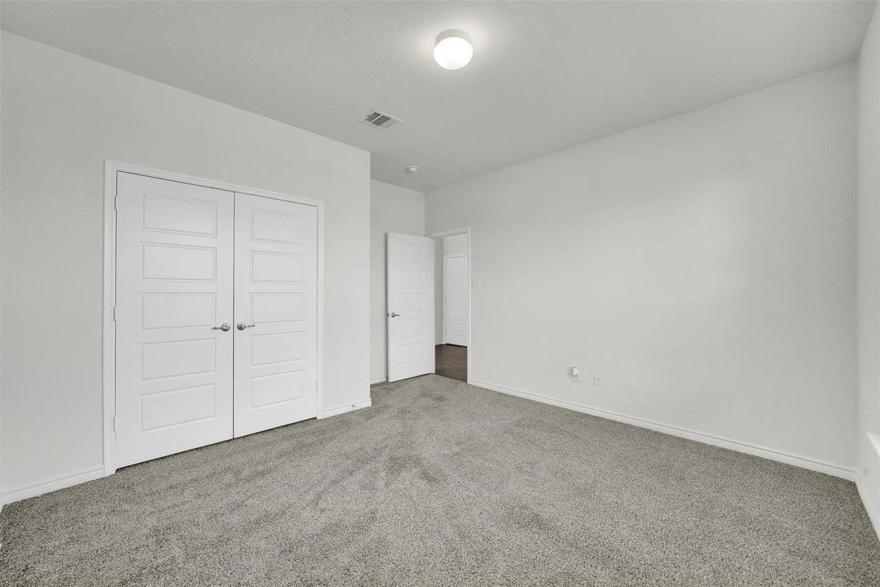 484 Declaration Way - Photo 6 of 29