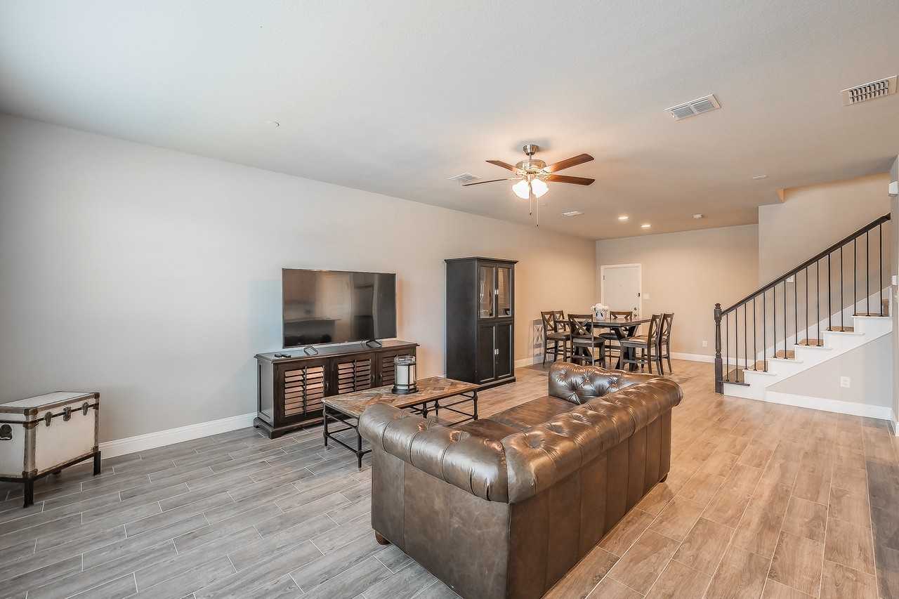 5984 Bursey Rd - Photo 5 of 36
