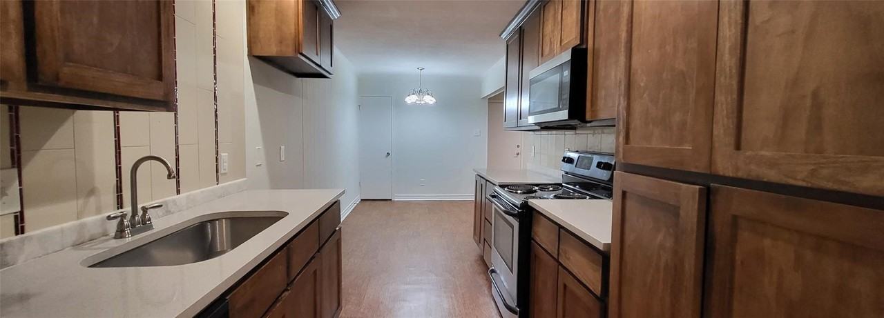 3749 HighVista Drive - Photo 7 of 13
