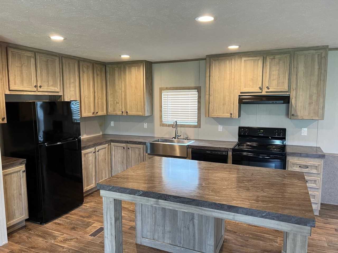 18542 County Road 618 - Photo 2 of 16