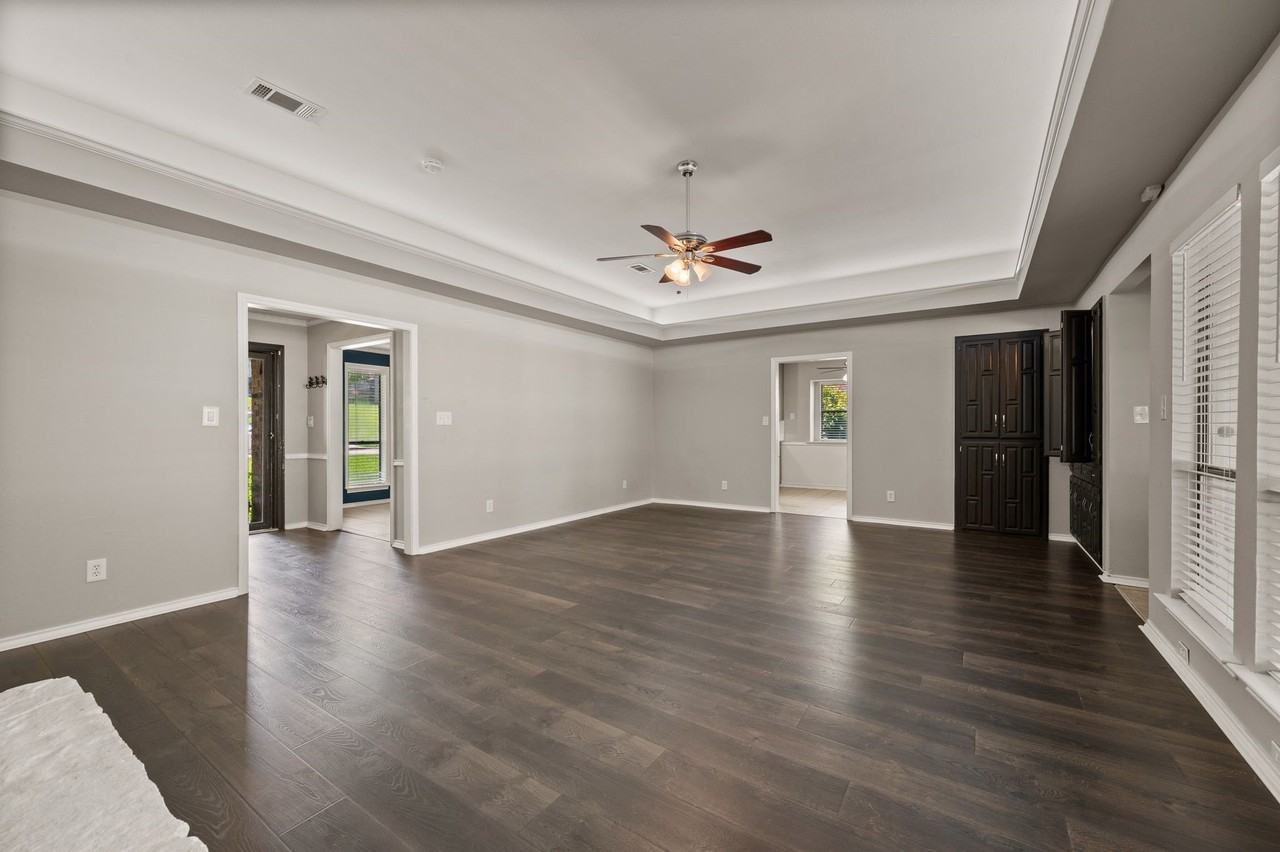 1305 Tierra Calle - Photo 3 of 20