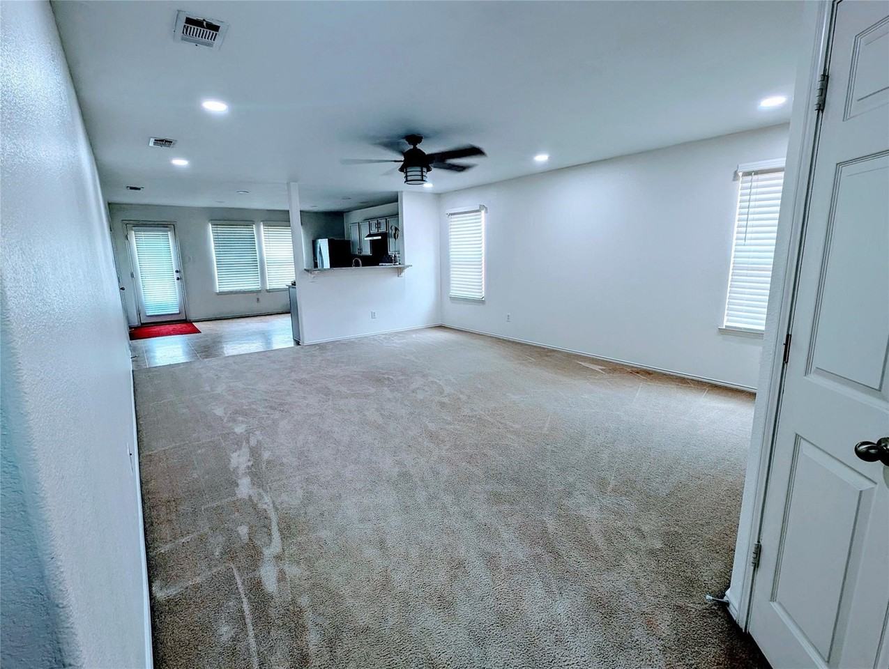 2221 Cavalry Dr - Photo 3 of 14