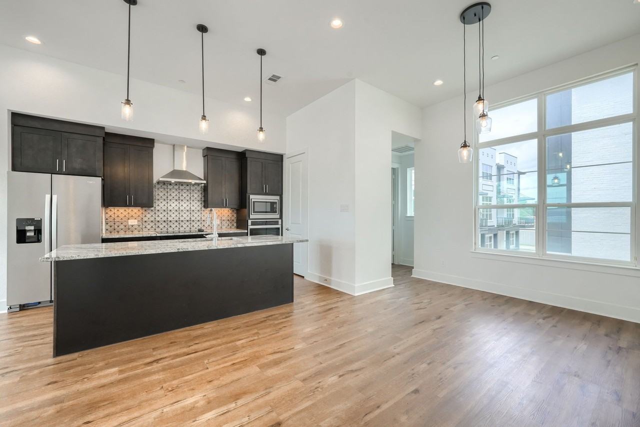 13325 Bee St #406 - Photo 6 of 29