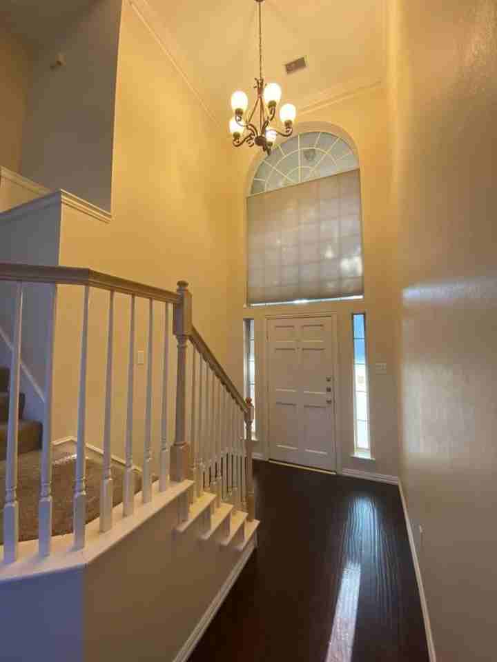 14608 Hawthorne Ct - Photo 3 of 27