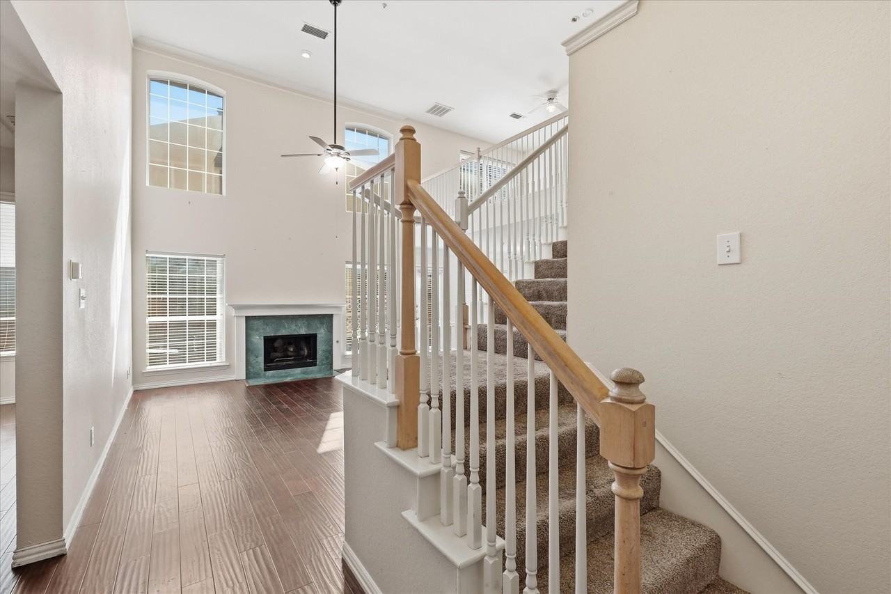 14608 Hawthorne Ct - Photo 4 of 27