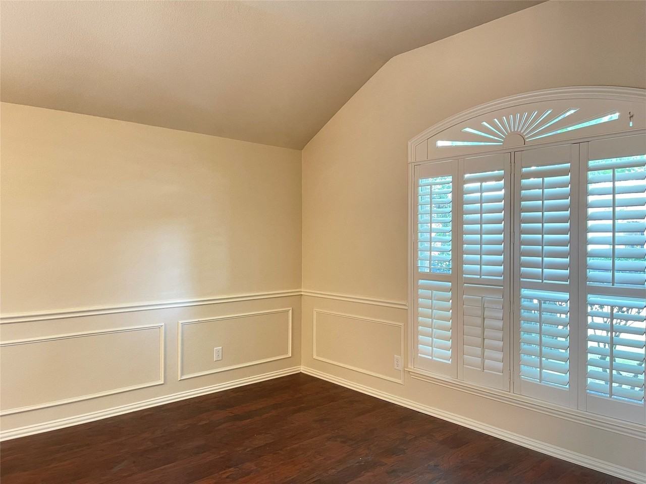2865 Spotted Owl Dr - Photo 4 of 35